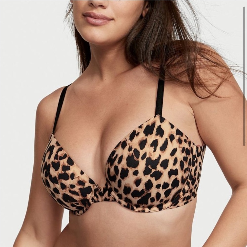 Victoria’s Secret Love Cloud Push Up Plunge Bra